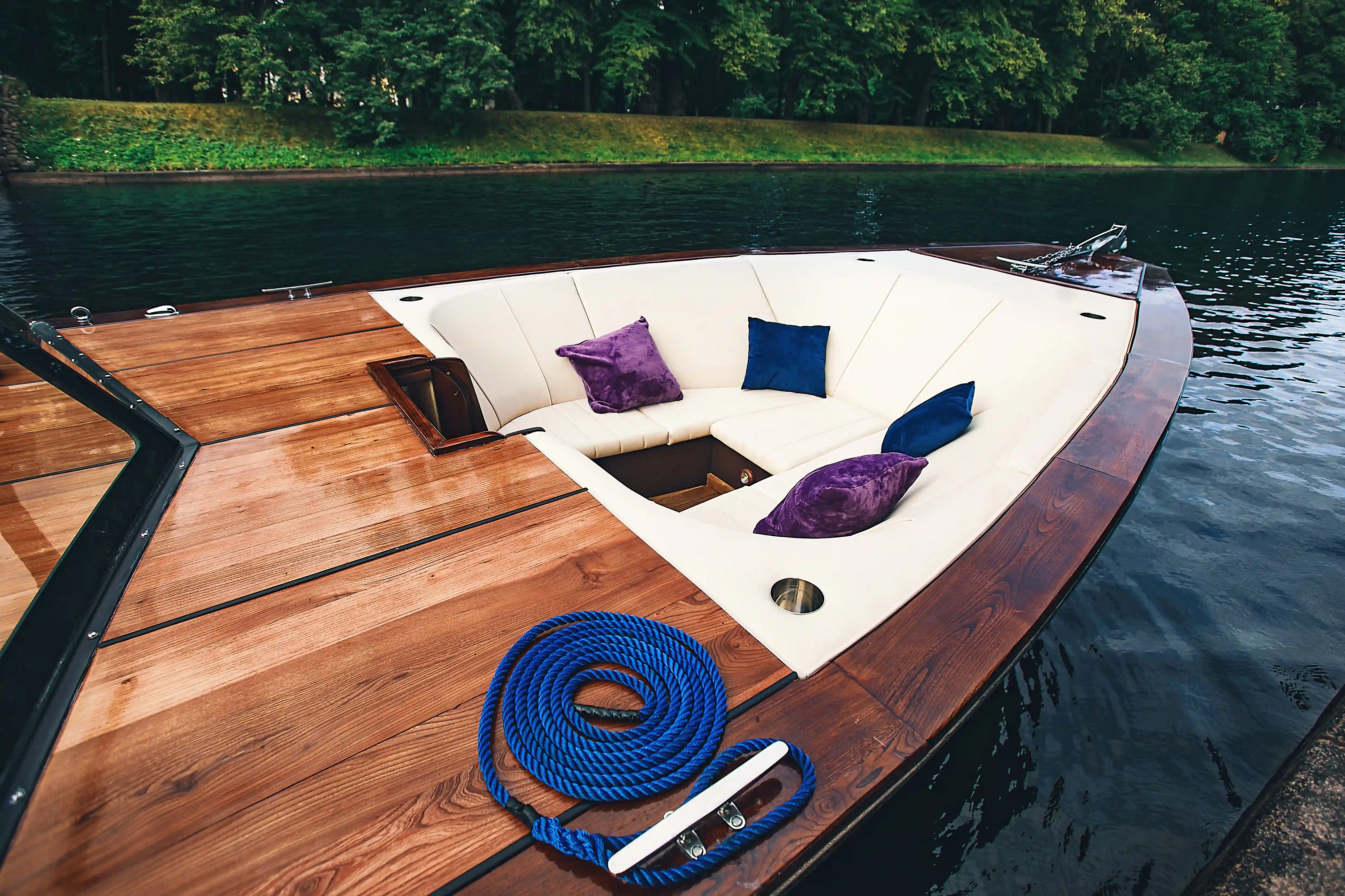 Катер Blueberry image- 9